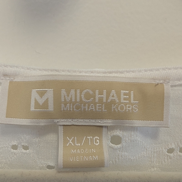 Michael Kors White Eyelet V-Neck Flutter Sleeve Top - Picture 7 of 7